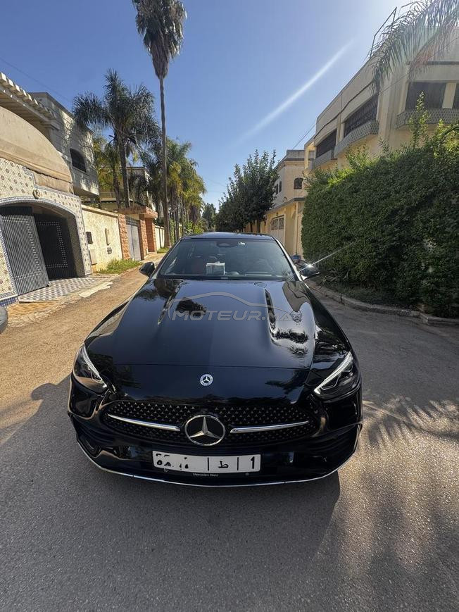 Mercedes-Benz 220 Diesel Automatique 2023 à Fès
