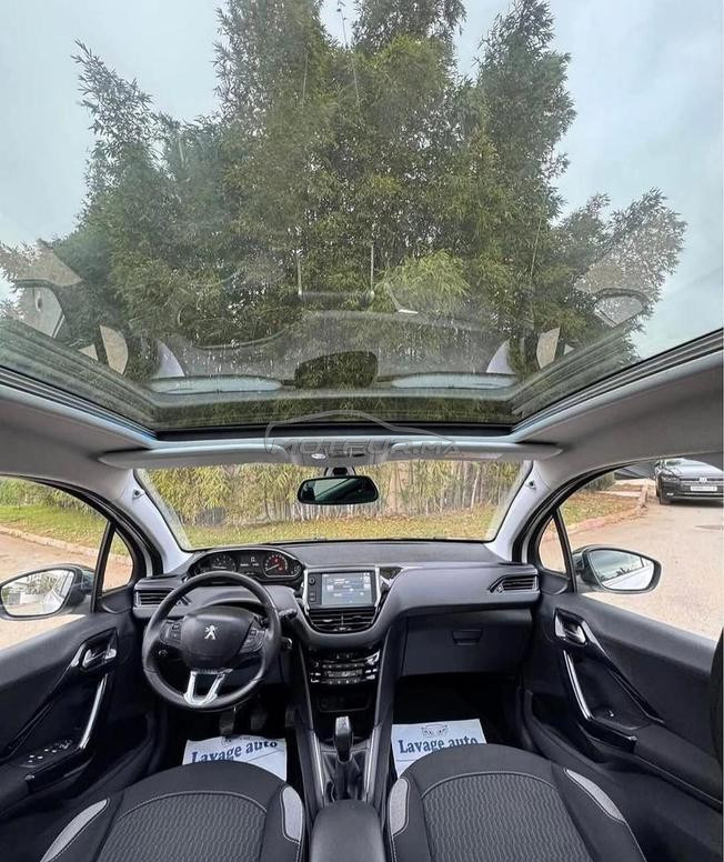 peugot 208 fin 2019 panoramique