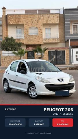 Peugeot 206 essence manuelle 2012 à Ain Aouda