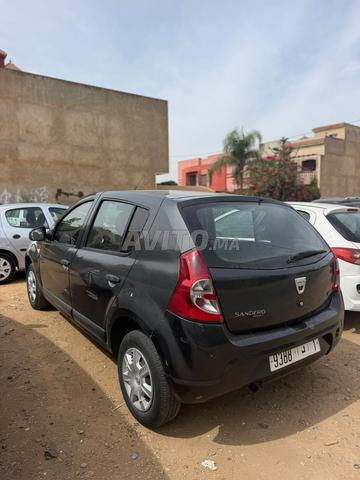 Dacia Sandero Diesel Manuelle 2009 à Ain Aouda - 2