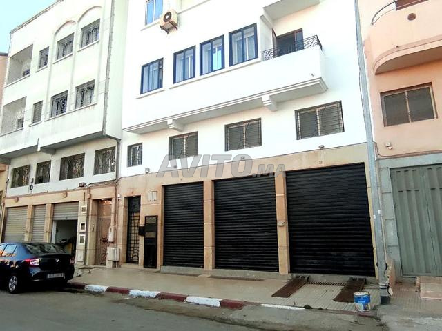 محل تجاري 160 متر مع قبو وطابق علوي - 2