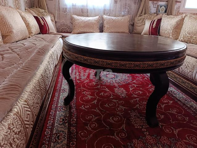 2 tables à vendre en bon état - 2