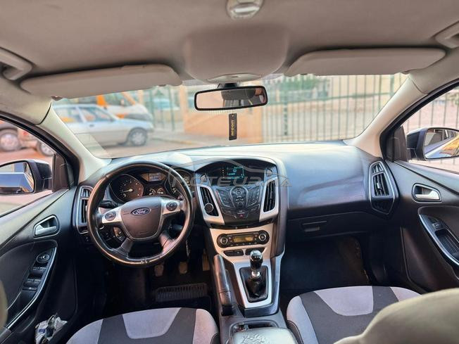Ford Focus premier main 2012 à Meknès