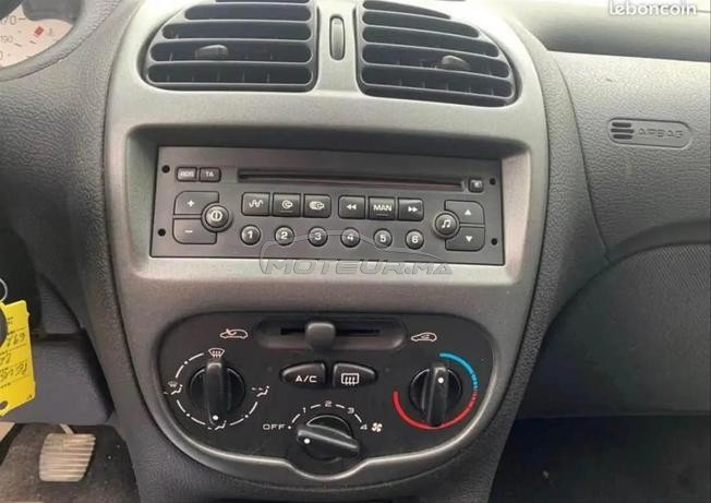 Peugeot 206 en bonne état 