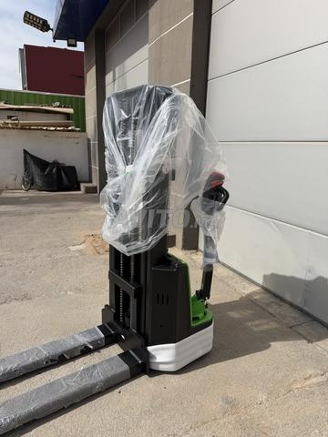 Gerbeur électrique 1 500 kg – Levée 3 m – NEUF - 2