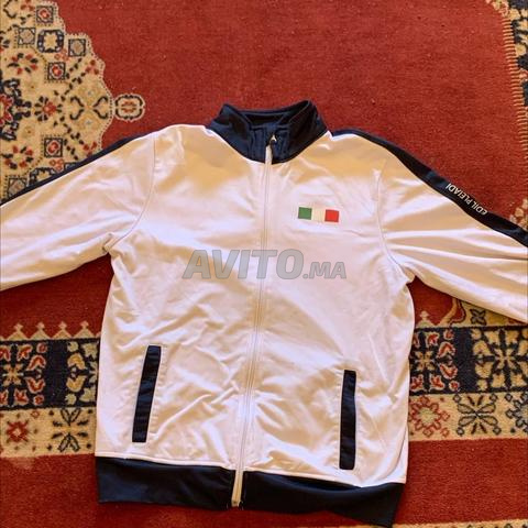 Veste de sport élégante à vendre. - 2