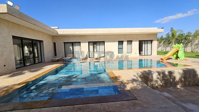 Belle villa à vendre à Marrakech.
