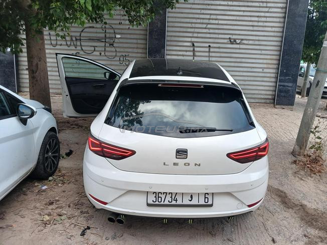 seat leon black line