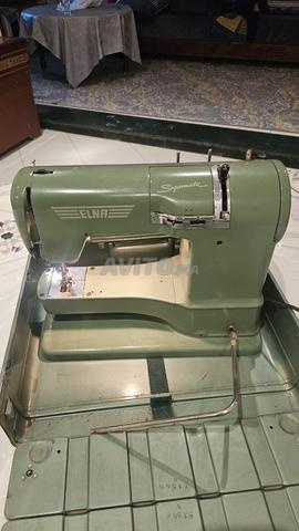 Machine à coudre ELNA vintage 1950 à vendre - 2