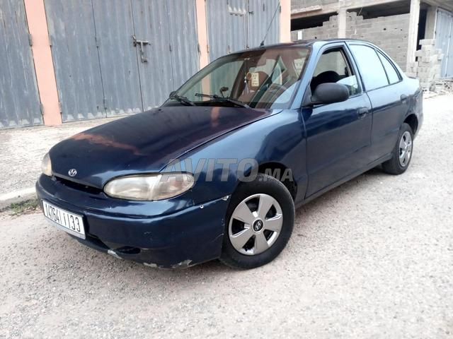 Hyundai Accent essence 97 bon état - 2