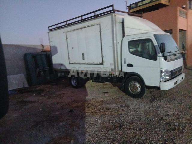 Camion Mitsubishi Canter - 2