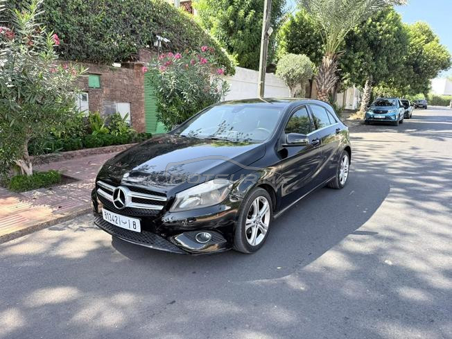 MERCEDES CLASS A 1ER MAIN
