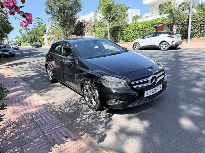MERCEDES CLASS A 1ER MAIN