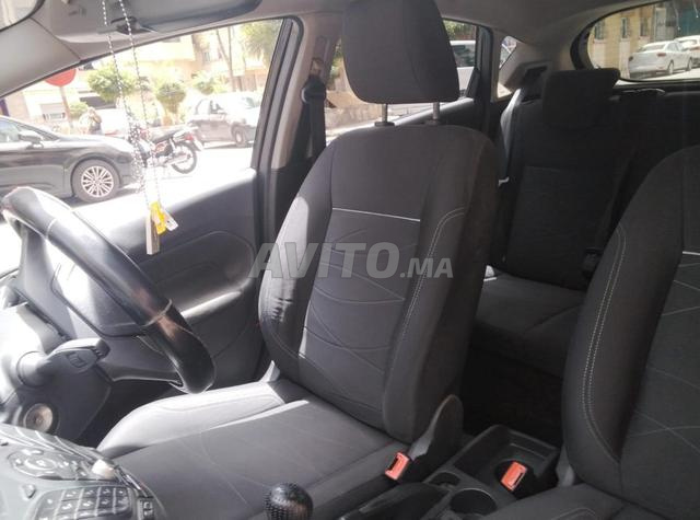 Ford Fiesta Diesel Manuelle 2018 à Rabat - 2