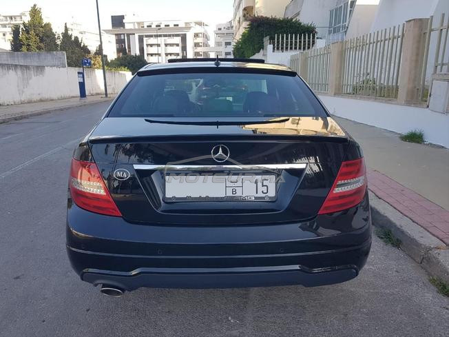 Mercedes-Benz 220 Diesel Automatique 2014 à Tanger