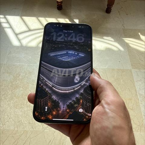 iPhone 15 Pro Max (excellent état) - 2