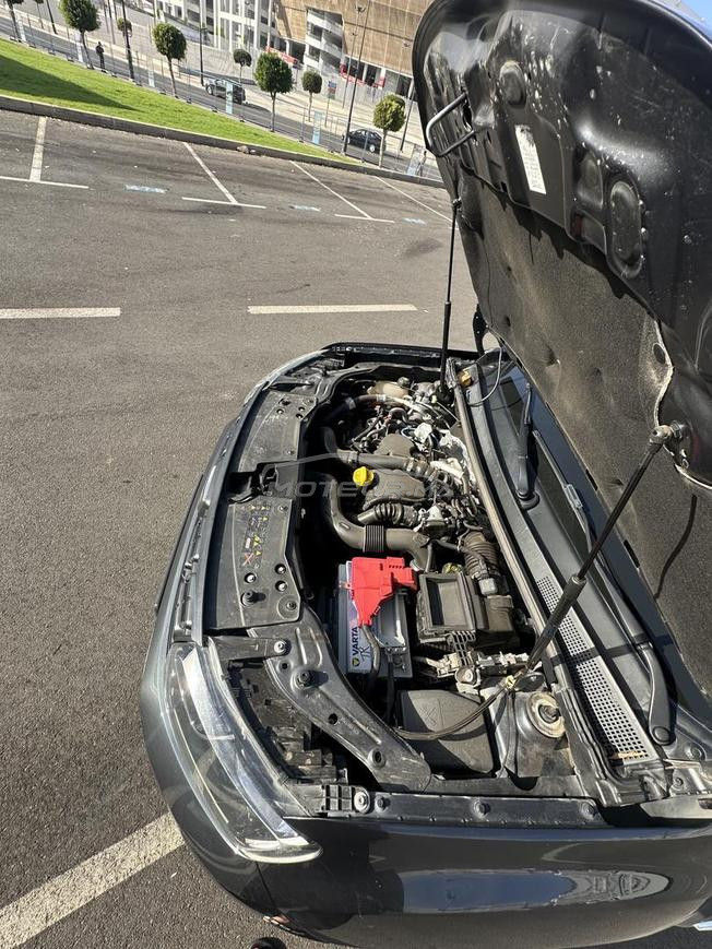 Dacia Duster modele 2021 Diesel Boite automatique 