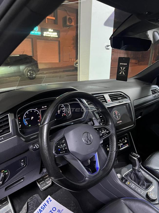 tiguan R essence modèle 2021 emporté neuve