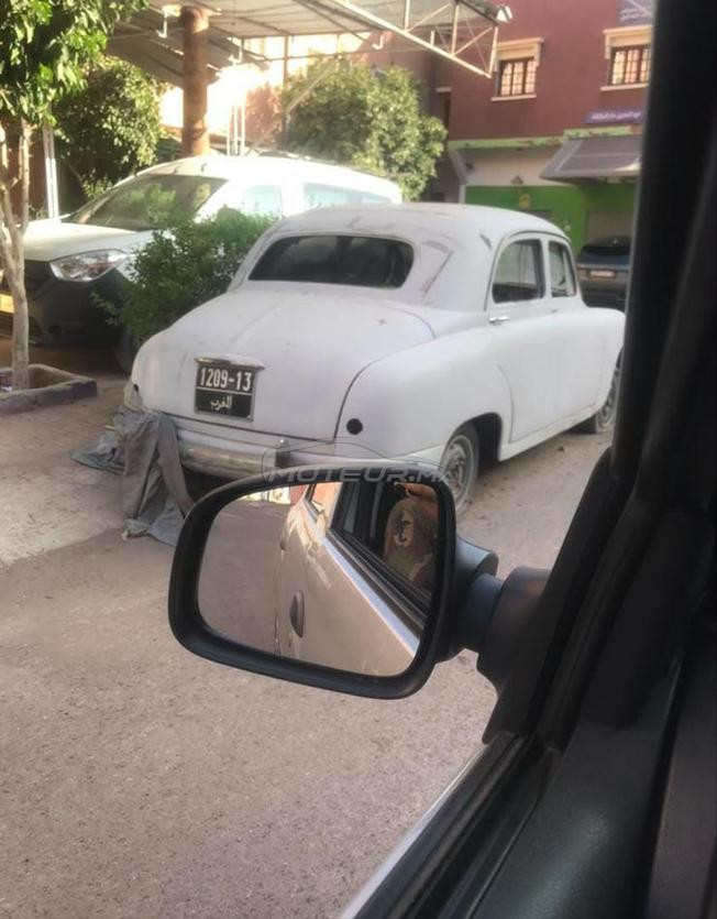 véhicule FIAT 1400