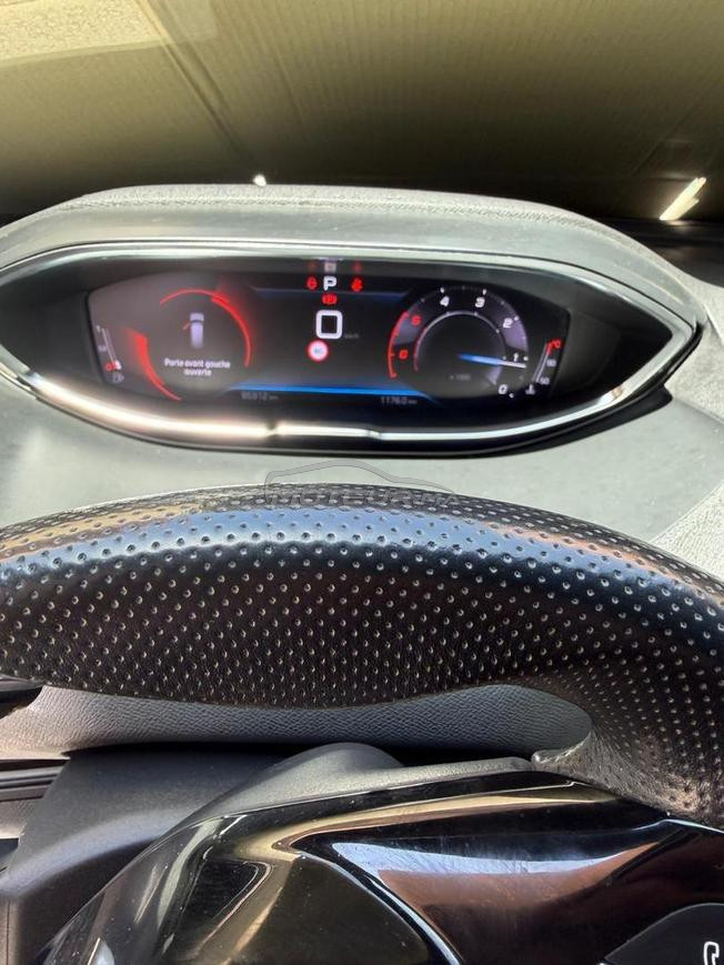 5008 peugeot  7 places 