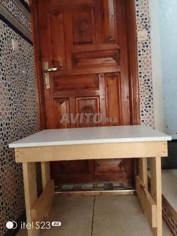 طاولة بحالة جديدة - 2