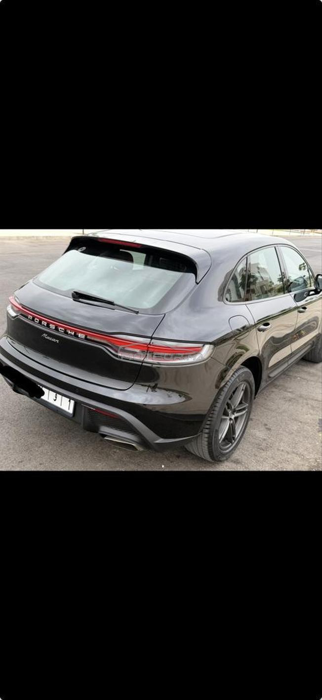 voiture en excellente état 