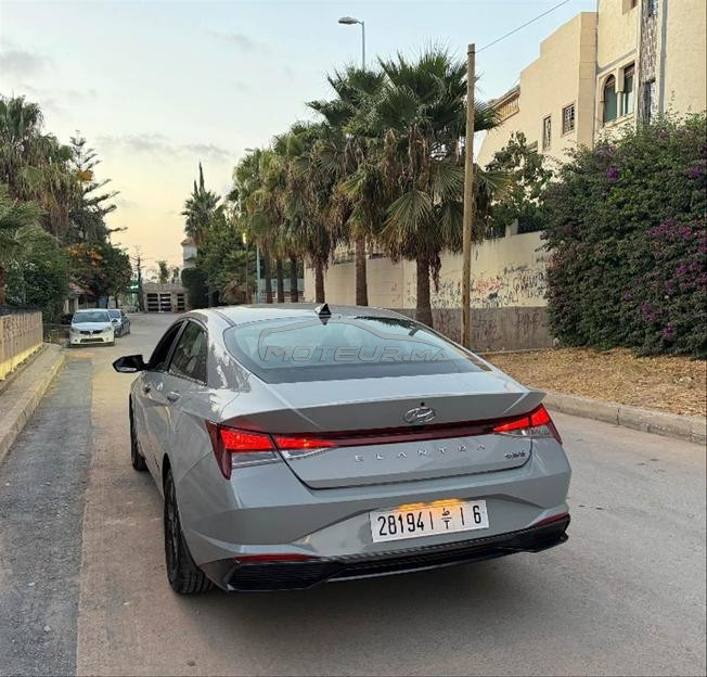 Hyundai Elantra Essence 