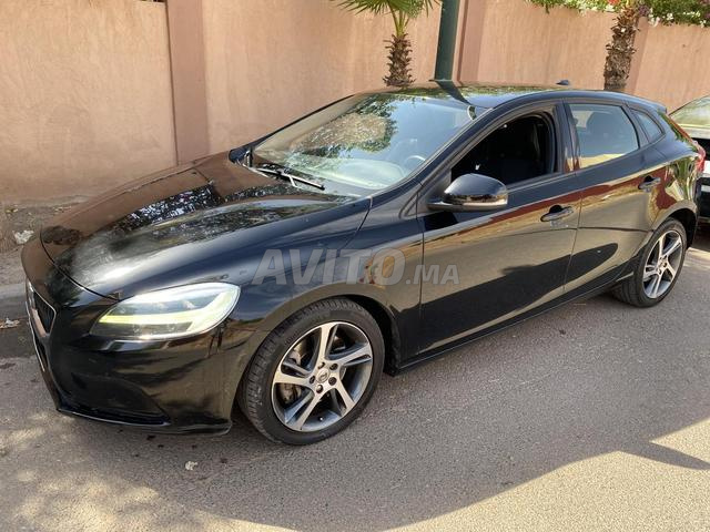 Volvo V40 automatique 2019 - 2