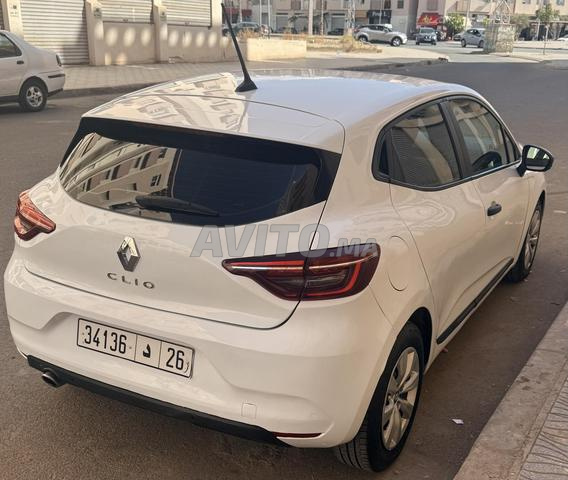 Clio 5 manuelle diesel modèle 2023