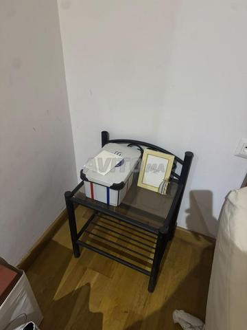 Ensemble lit, matelas, sommier et tables de nuit - 2