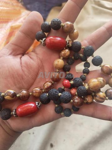 Collier en corail noir - 2