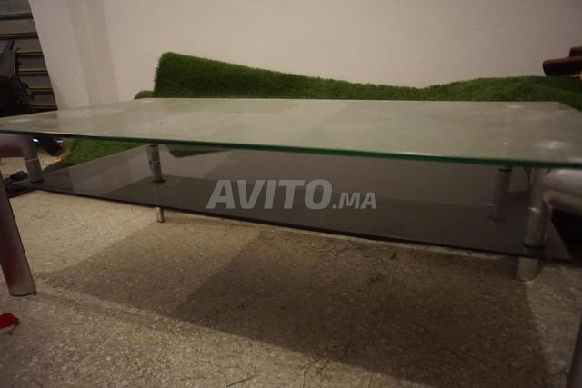 TABLE EN VERRE - 2