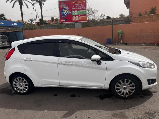 ford fiesta essence