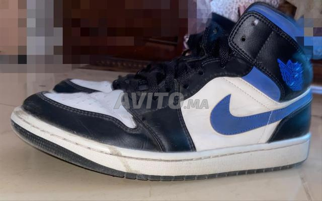 Chaussures Air Jordan 1 Mid (Bleu et Noir) - 2