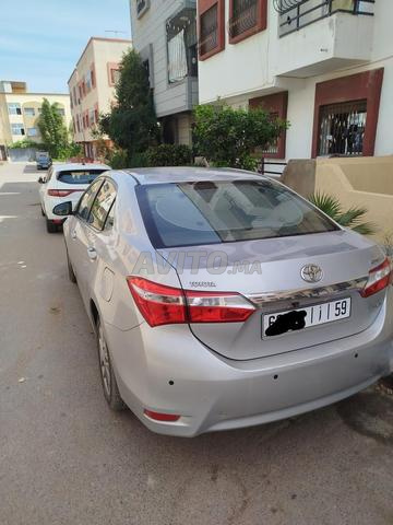 Toyota Corolla modèle 7/2016 toutes options - 2