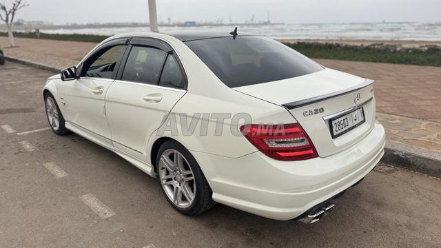 Mercedes 220 PACK AMG - 2