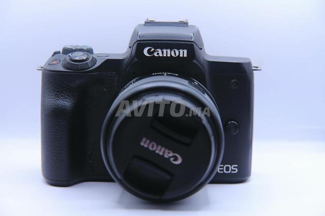 كاميرا كانون EOS M50