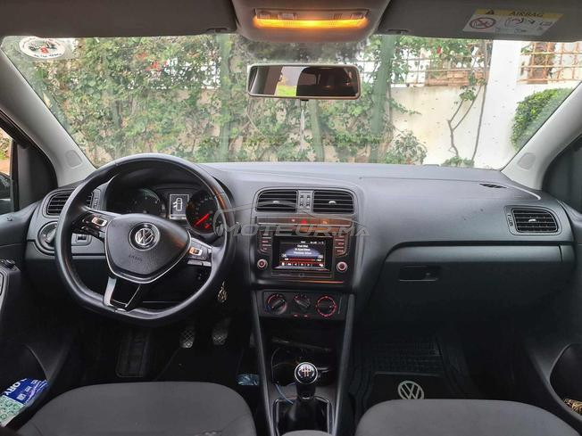 Volkswagen polo2016 très bon état 