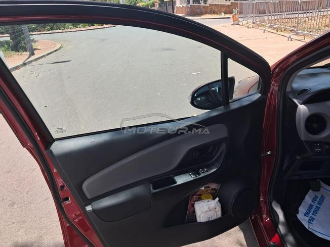 Toyata Yaris 79k km rouge manuelle
