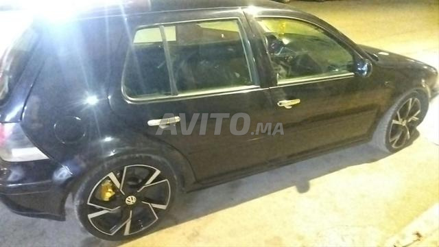 Volkswagen Golf 4 essence manuelle 2003 à Settat - 2