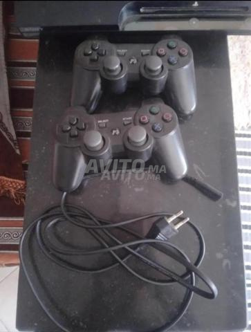 PS3 propre 2 manettes plus câble HDMI - 2