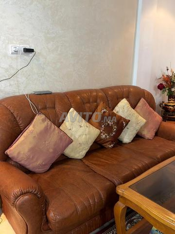 3 كراسي بجودة جيدة وفئة راقية - 2