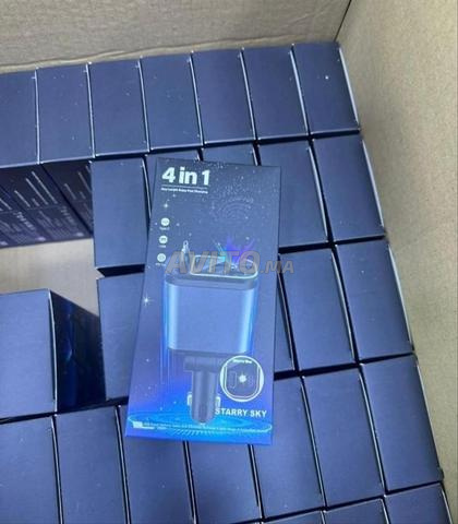 Chargeur de voiture 4 en 1 avec design de ciel étoilé