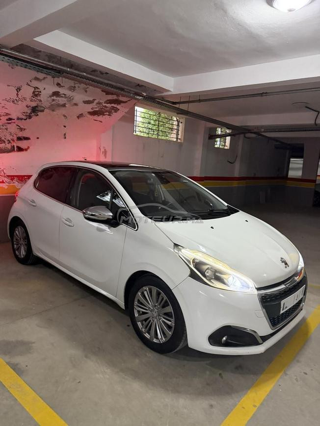 Peugeot 208 toit 