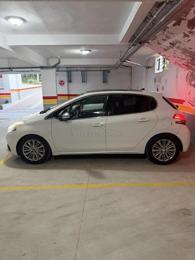 Peugeot 208 toit 