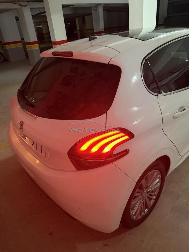 Peugeot 208 toit 