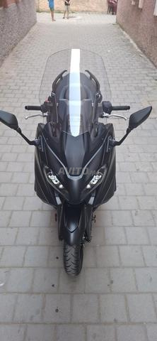 Tmax560 pour ceux qui le veulent, bienvenue