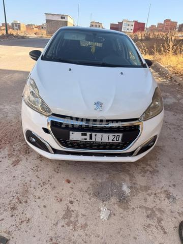 Peugeot 208 - 2