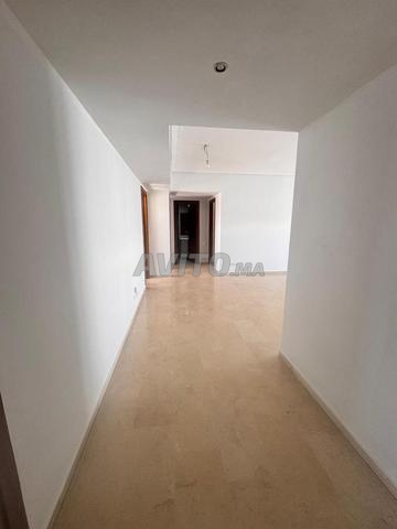 Doux appartement vide maarif extension - 2