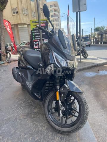 SYM Joyride 300 | Excellent État | Prix Négociable